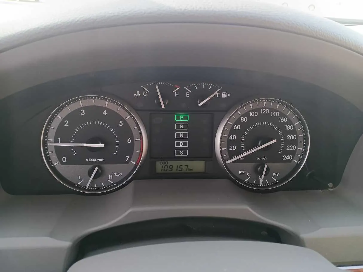 Car image 18