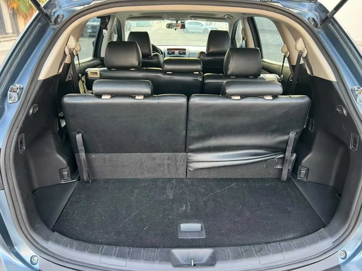 Car image 23