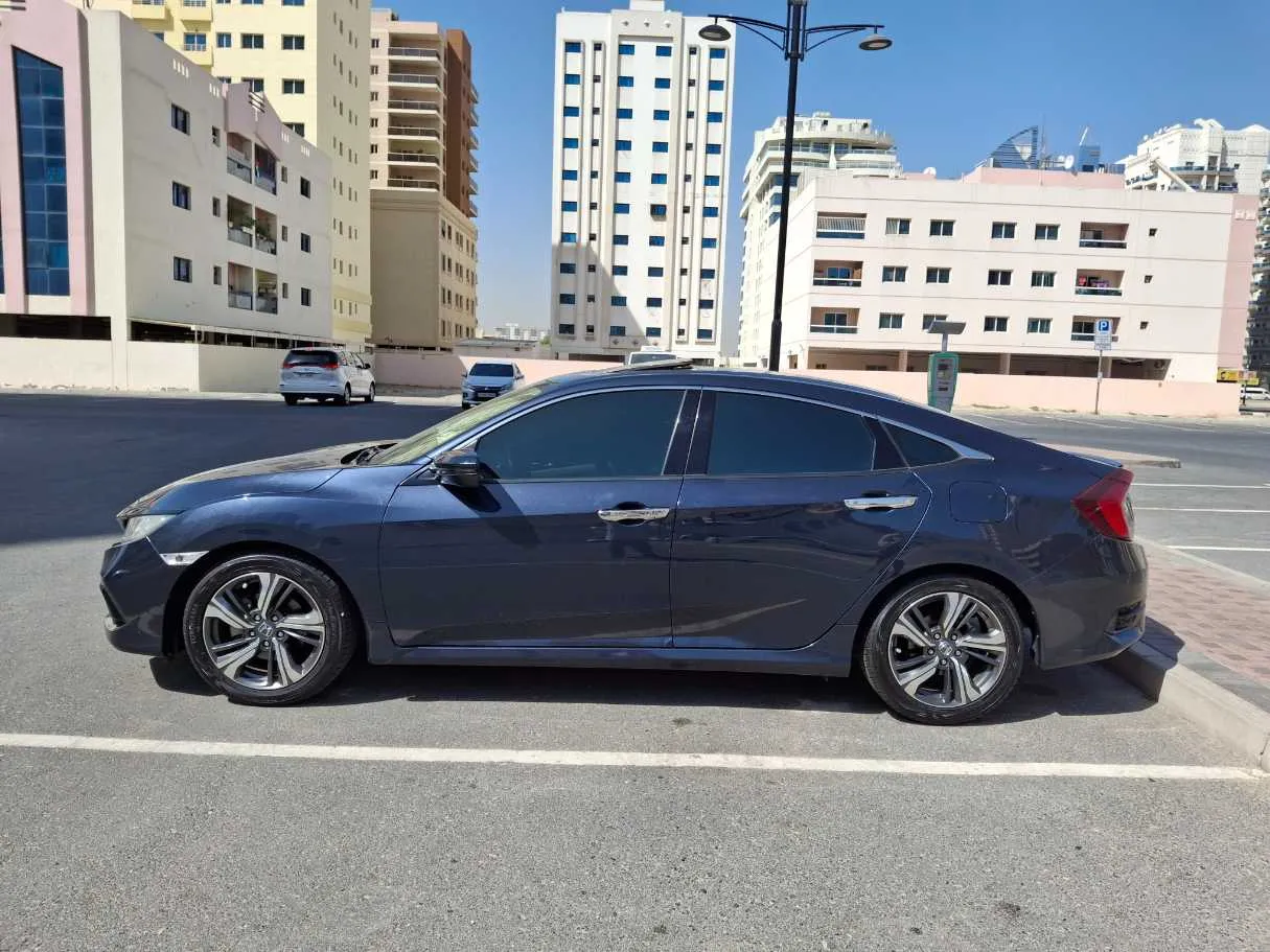 Car image 7