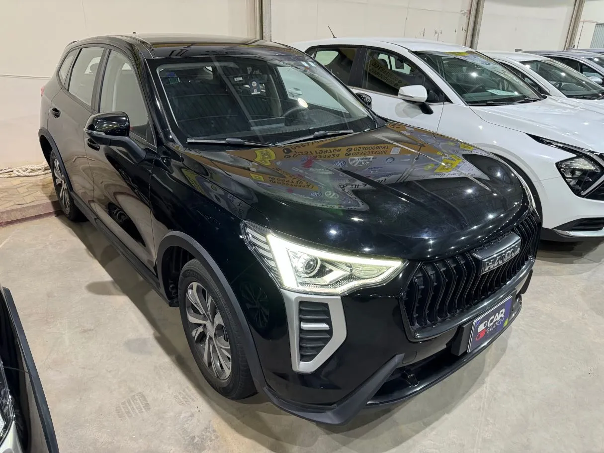 Car image 2