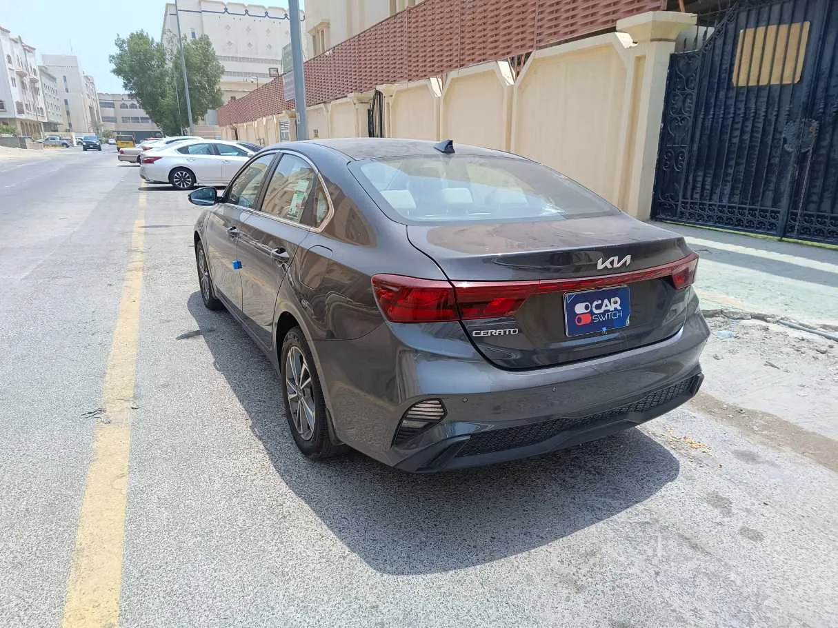 Car image 7