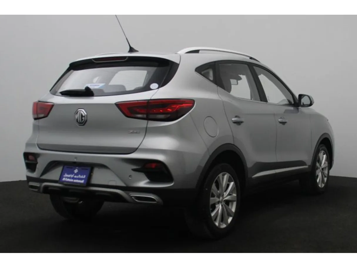 Car image 2