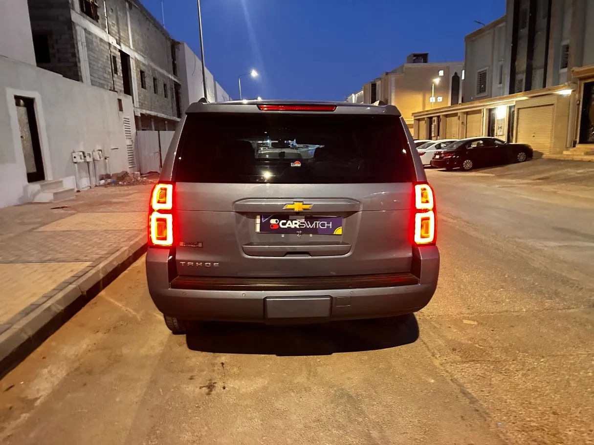 Car image 6