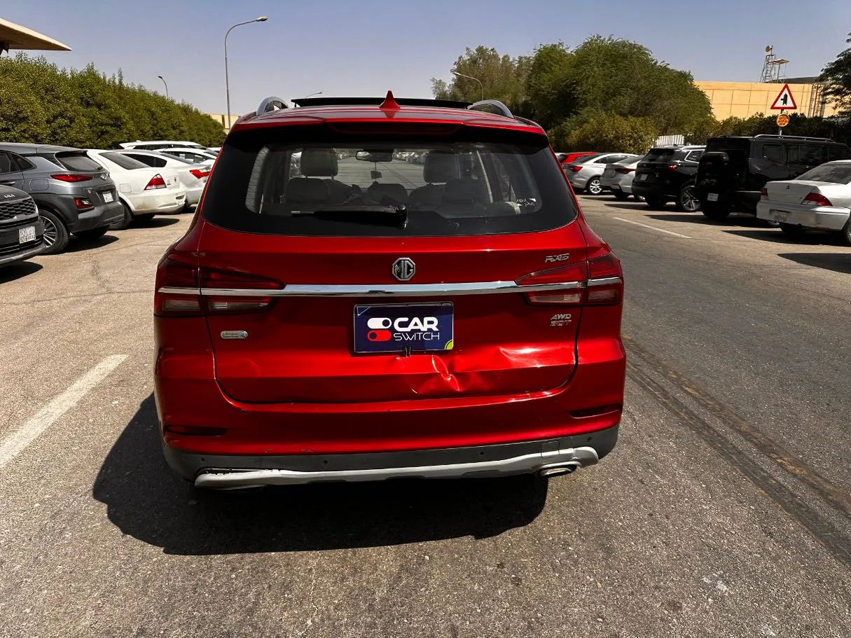 Car image 6