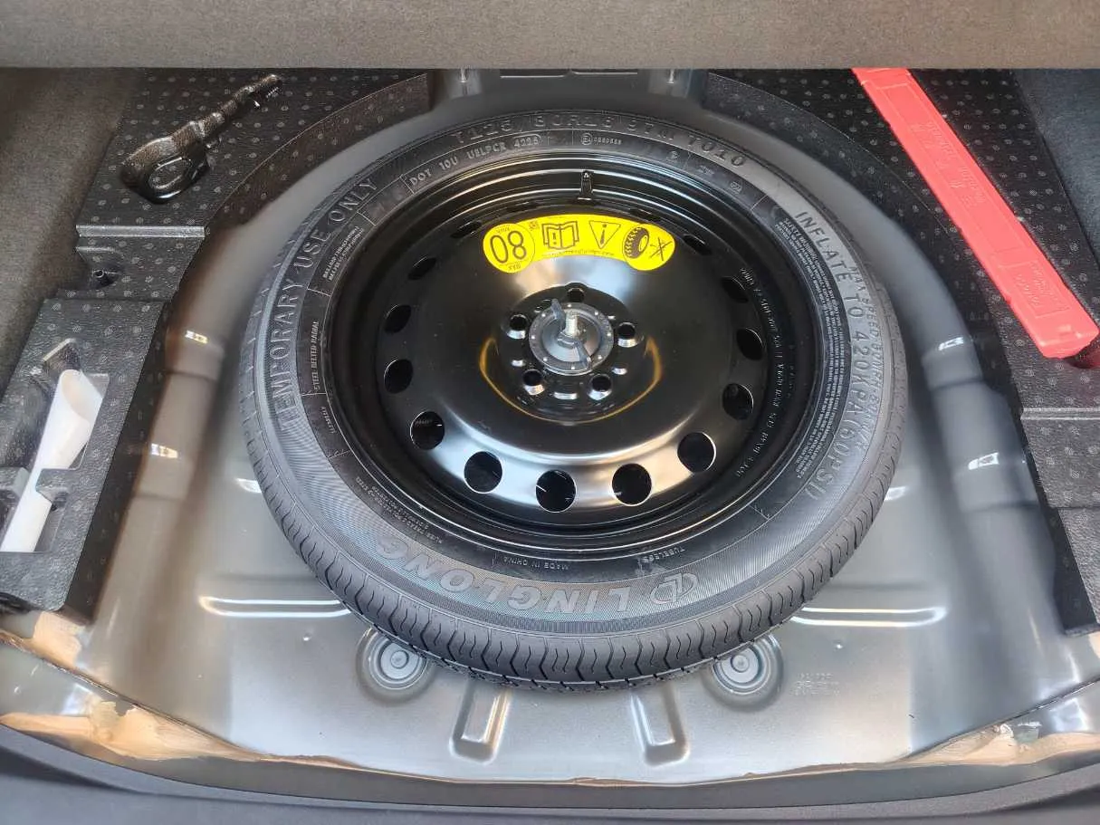 Car image 31