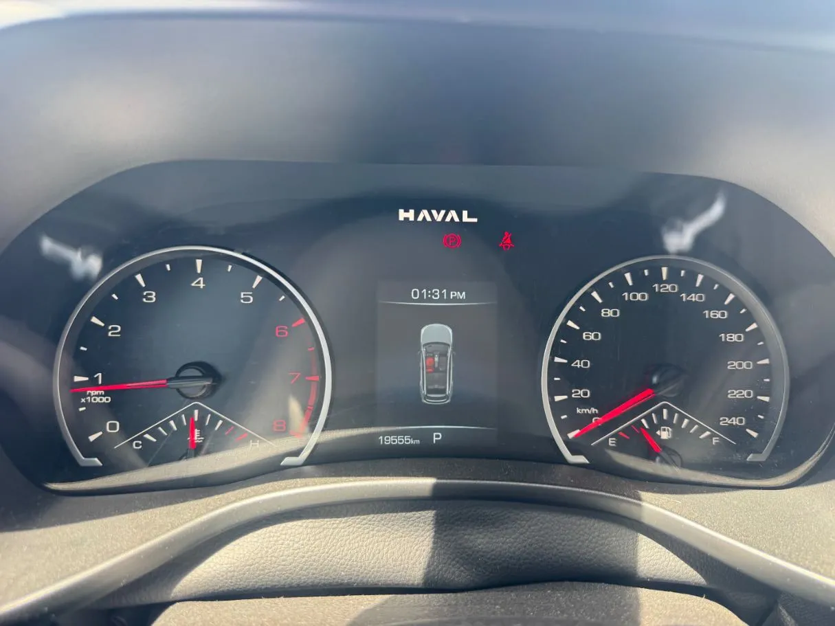 Car image 18