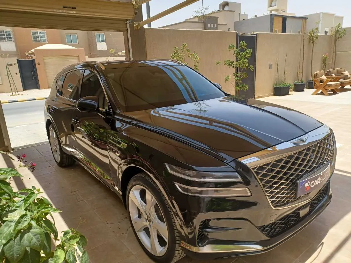Car image 3
