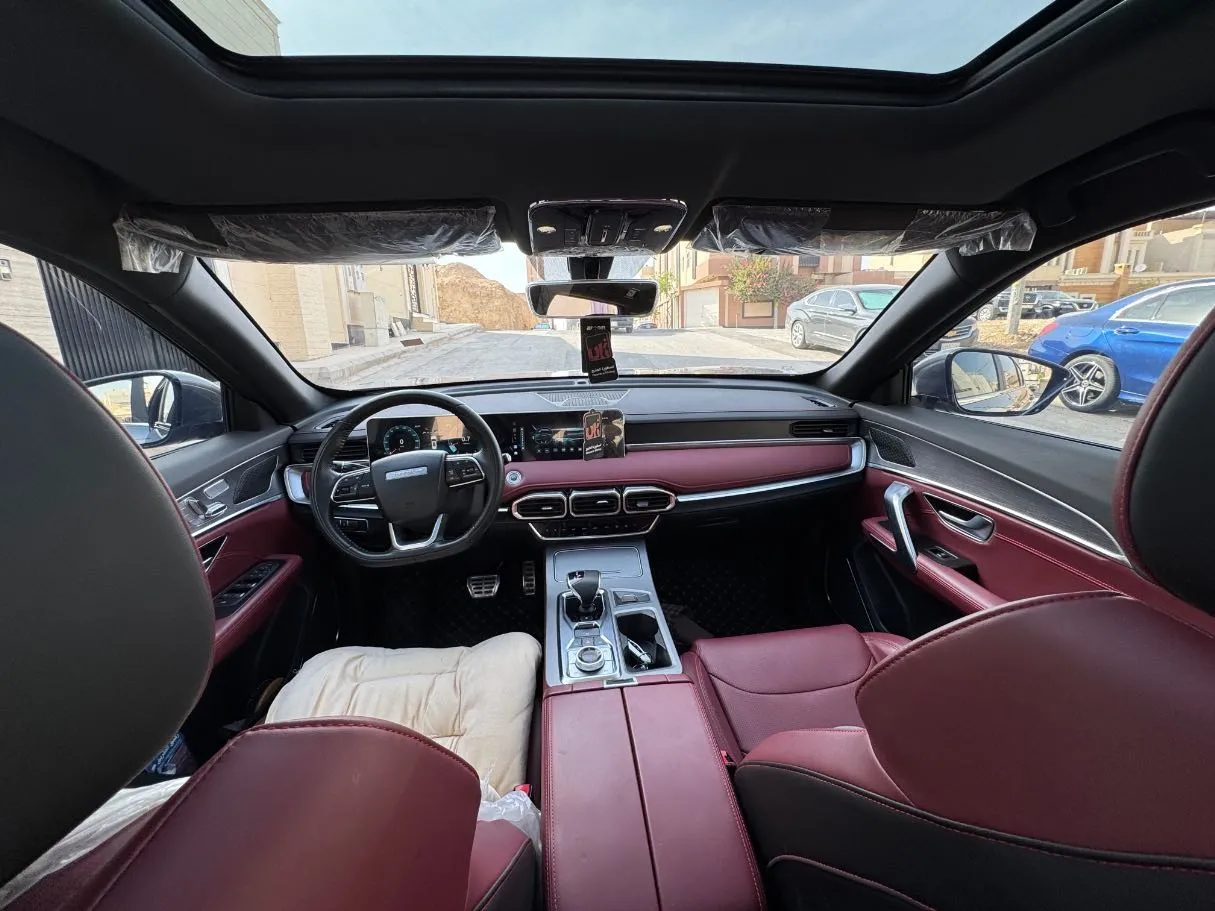 Car image 14