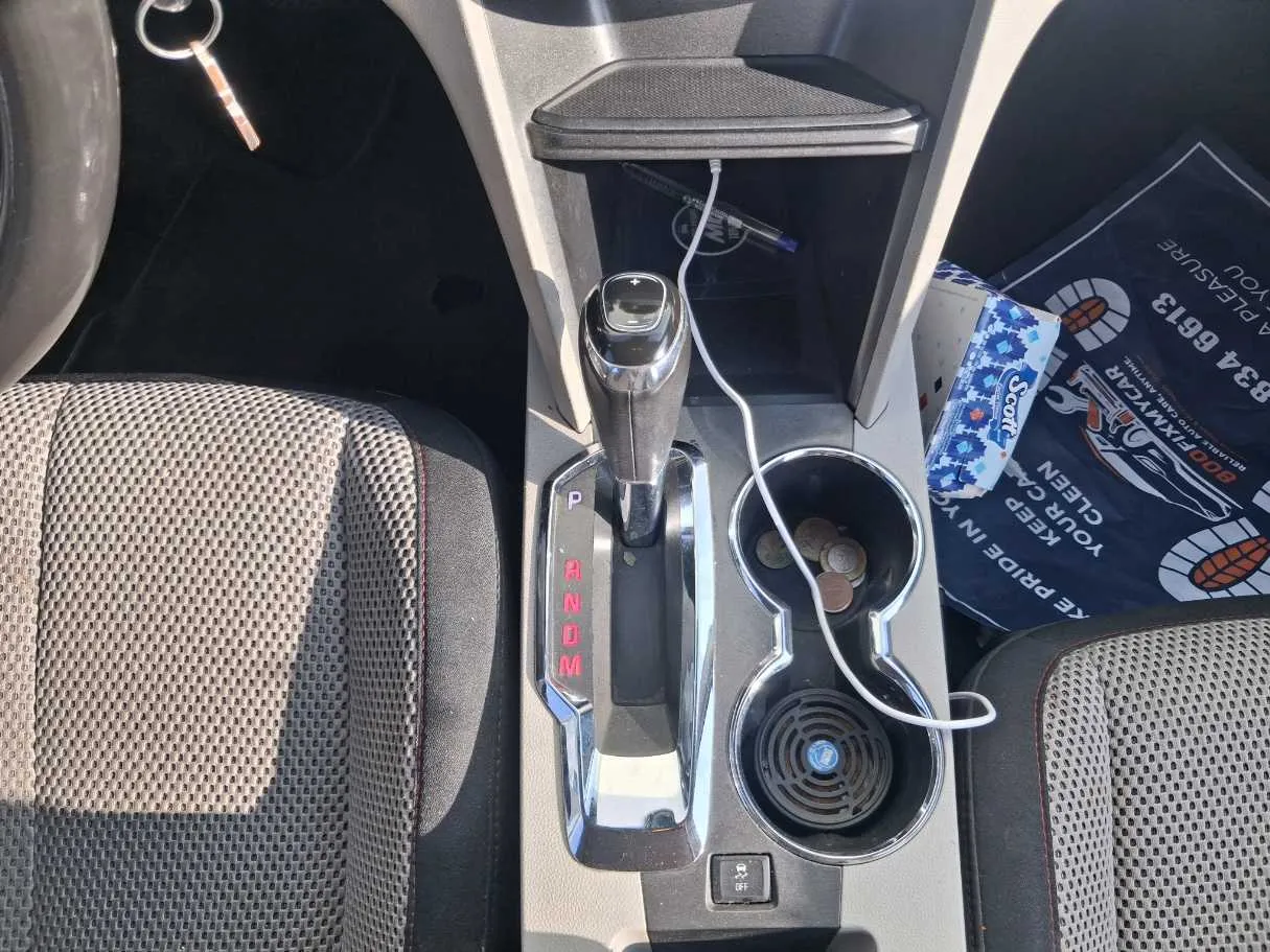 Car image 17