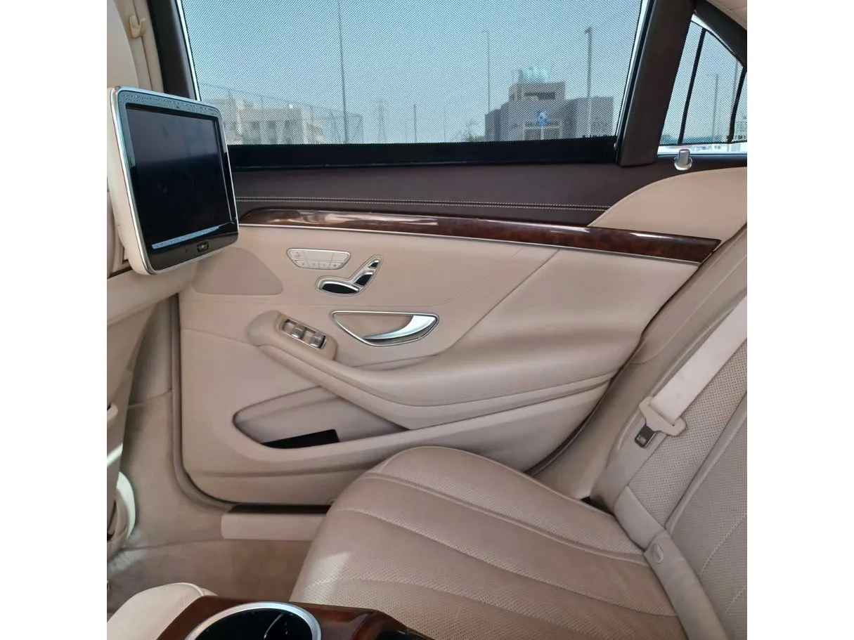 Car image 28