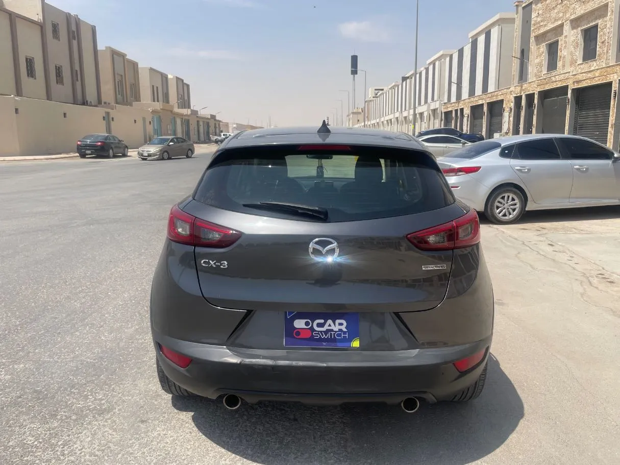 Car image 6