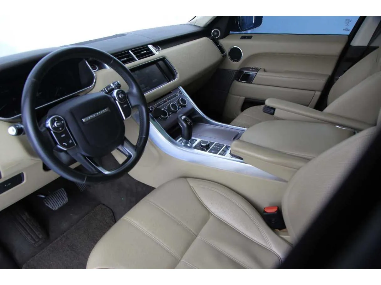 Car image 8