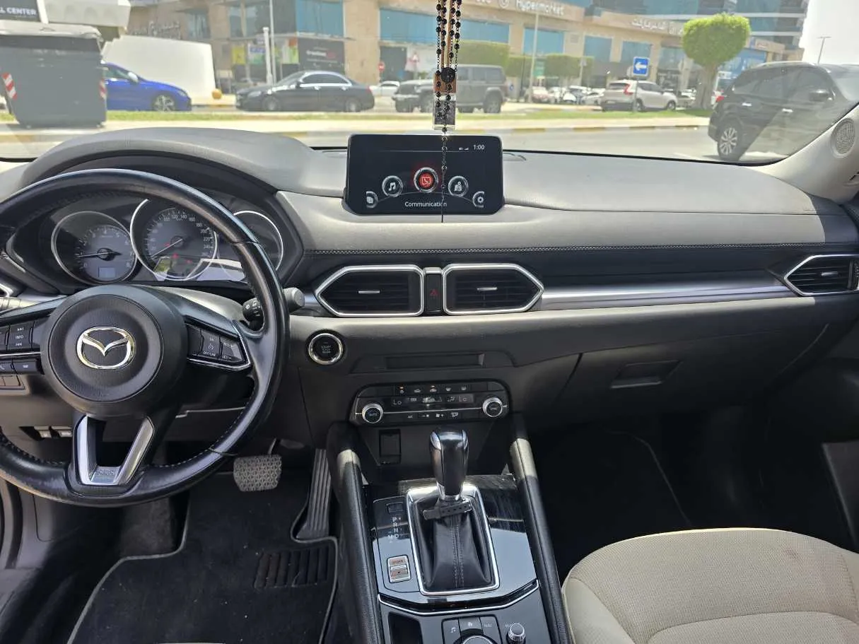 Car image 15