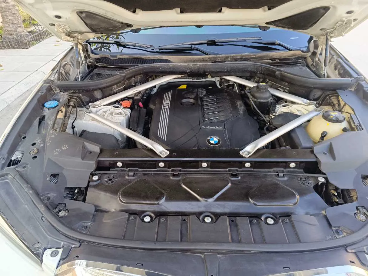 Car image 39