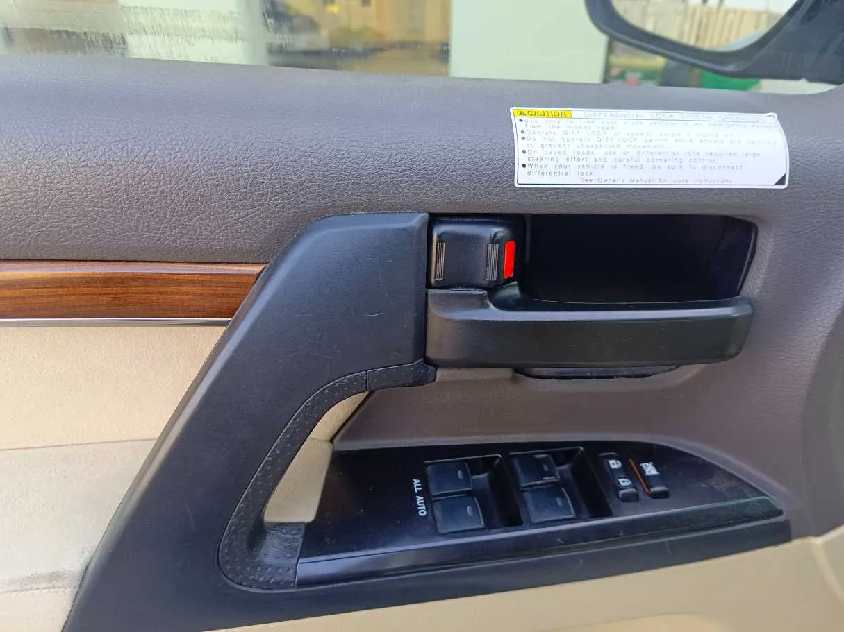 Car image 33