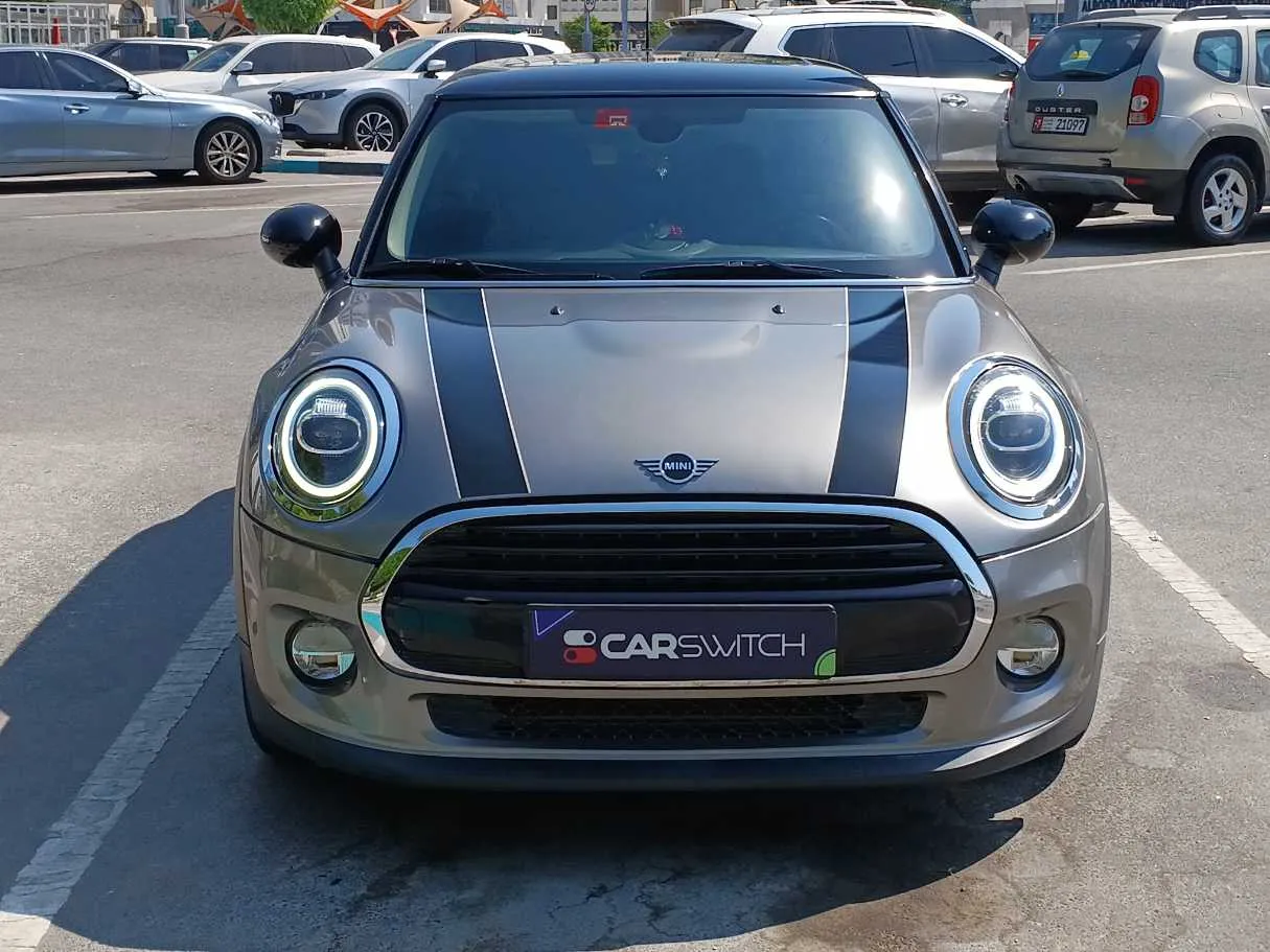 Car image 2