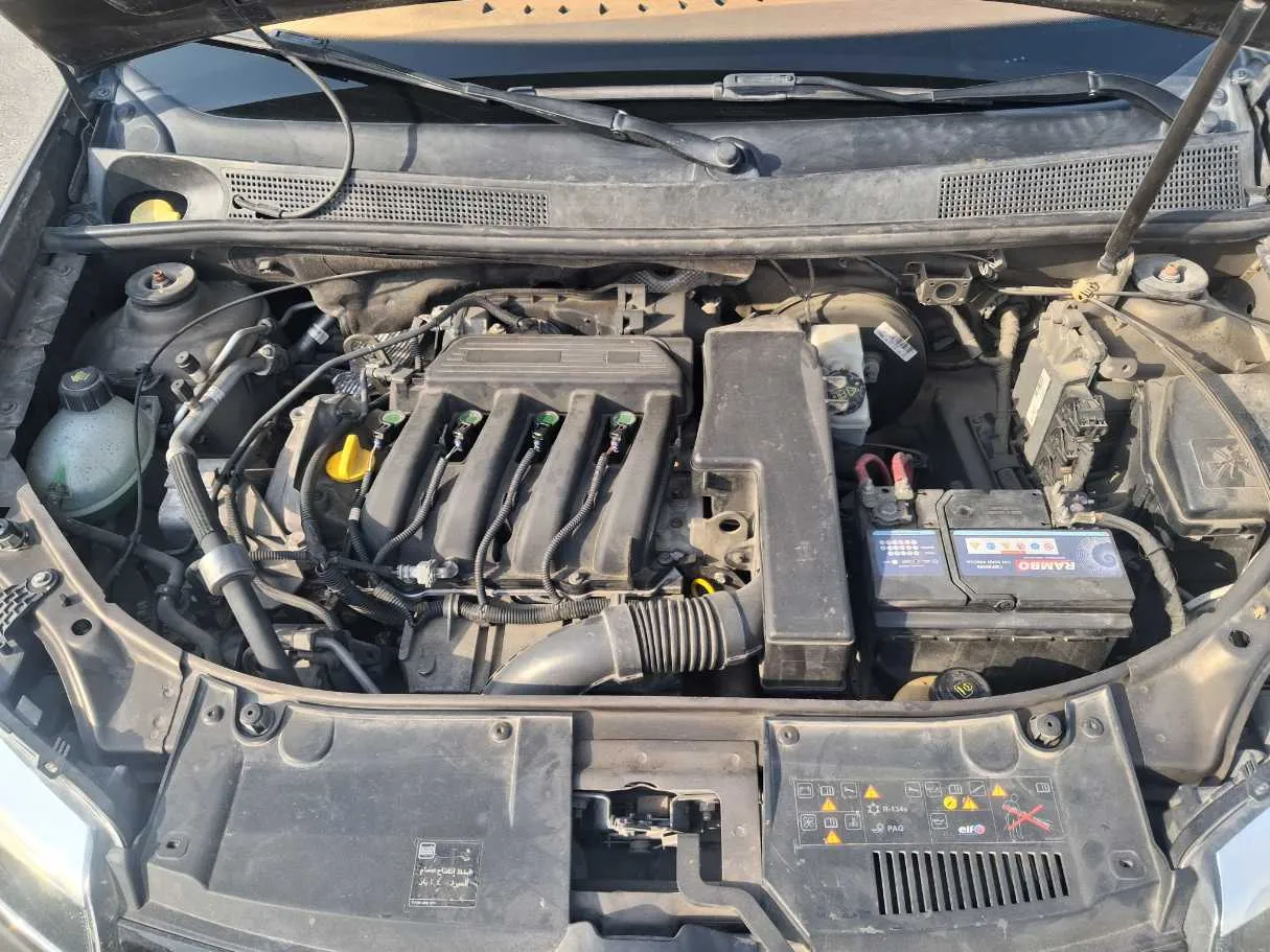 Car image 19