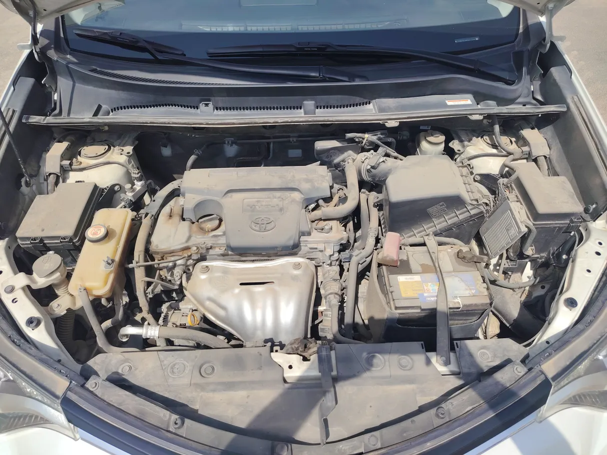Car image 30