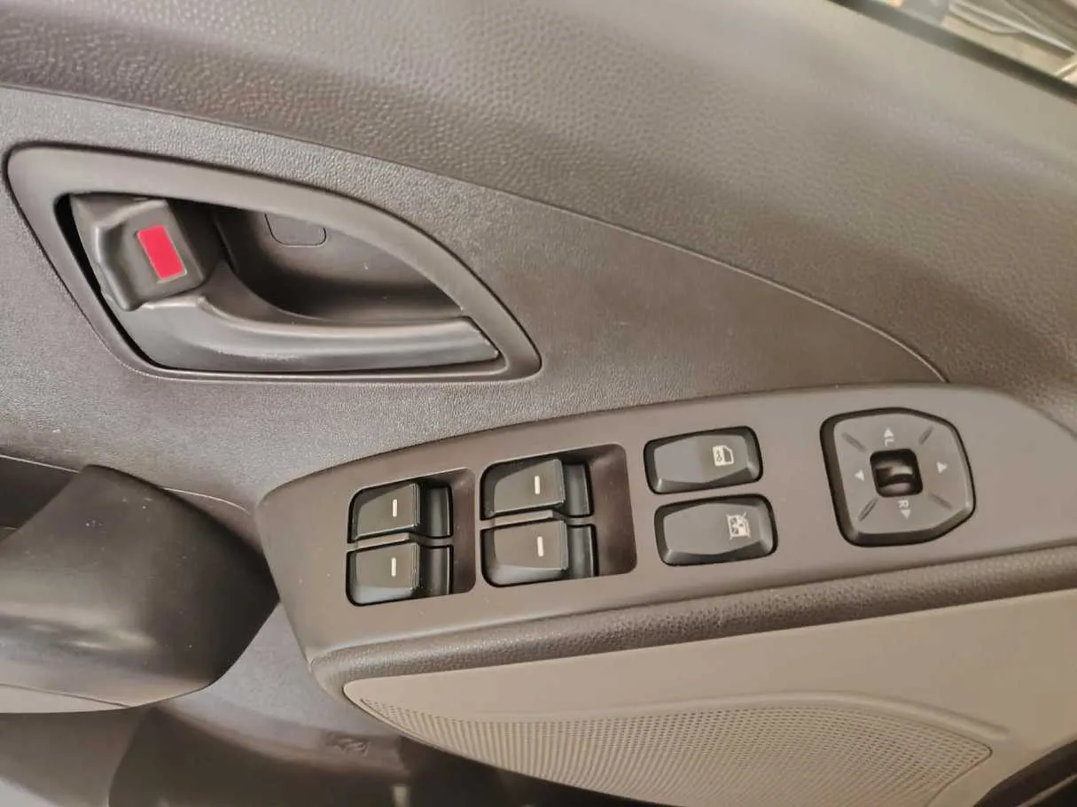 Car image 38