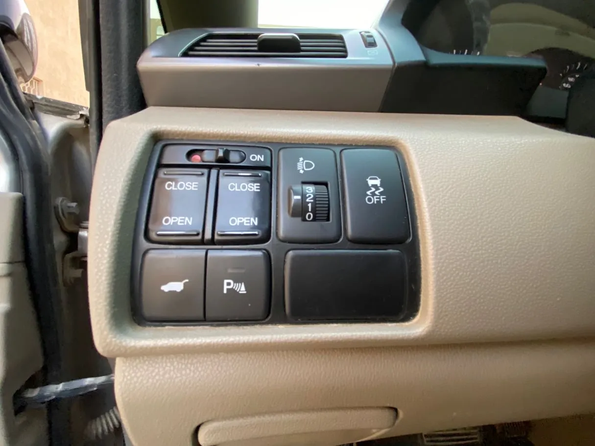 Car image 28