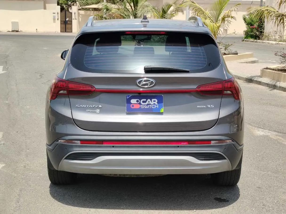 Car image 6