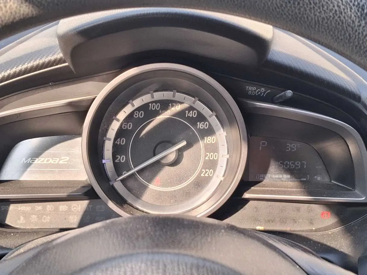 Car image 20