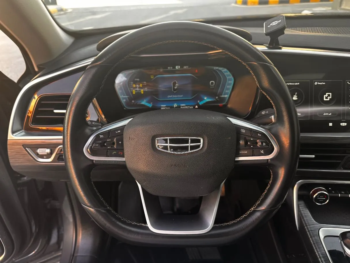 Car image 23