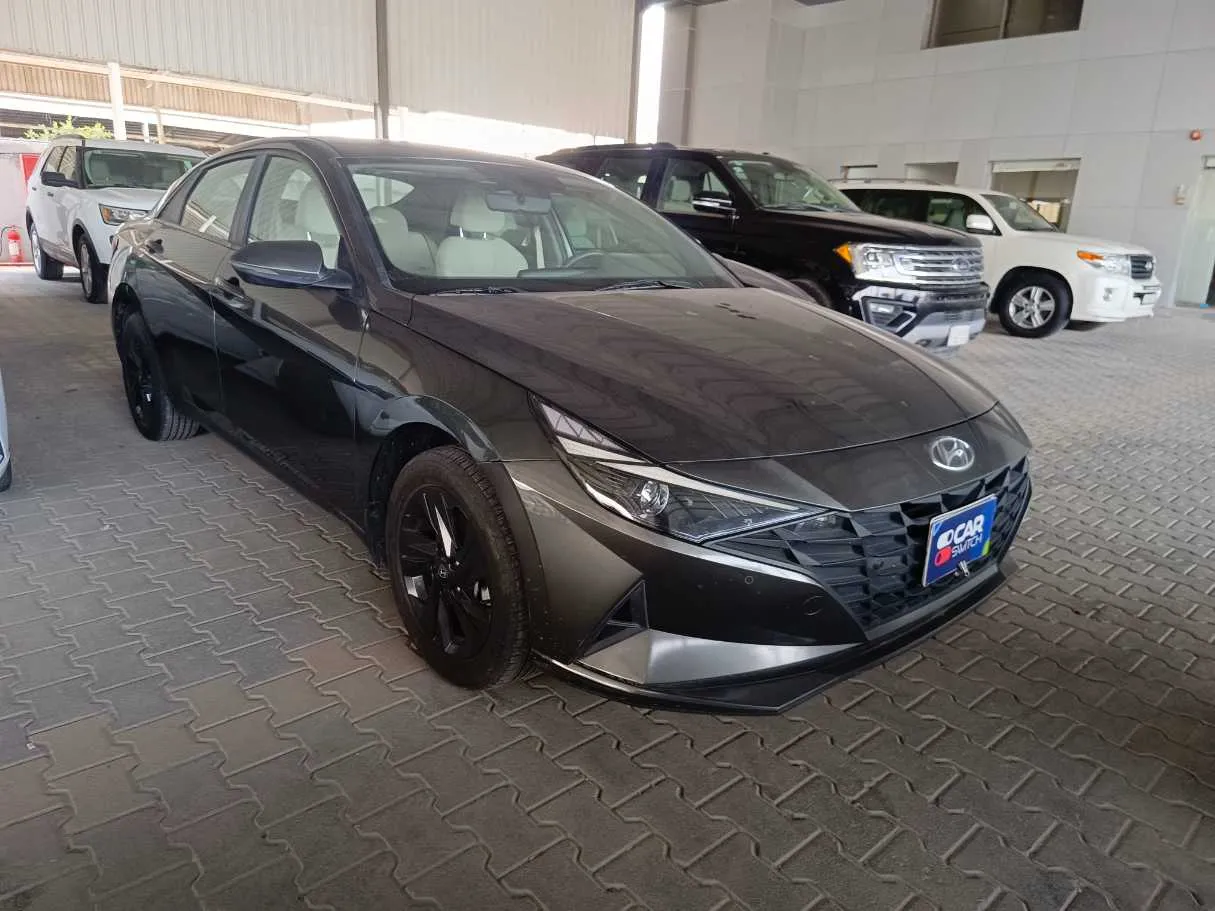 Car image 3