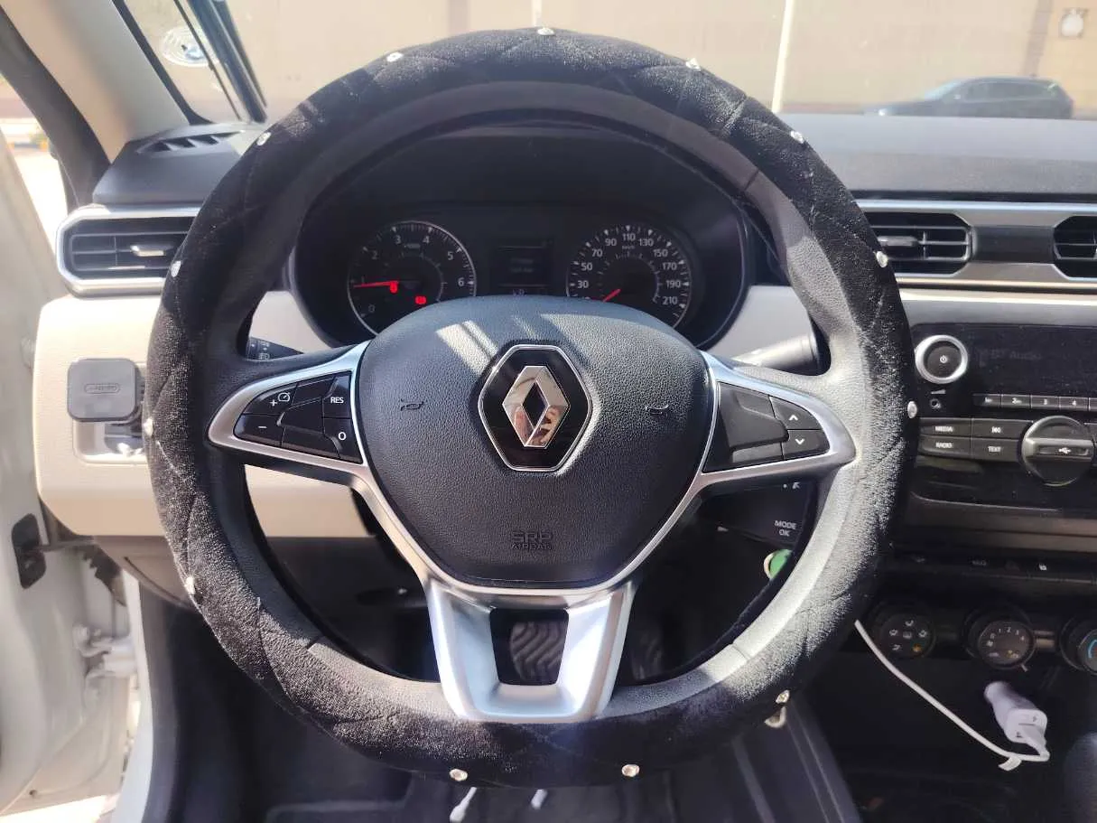 Car image 23