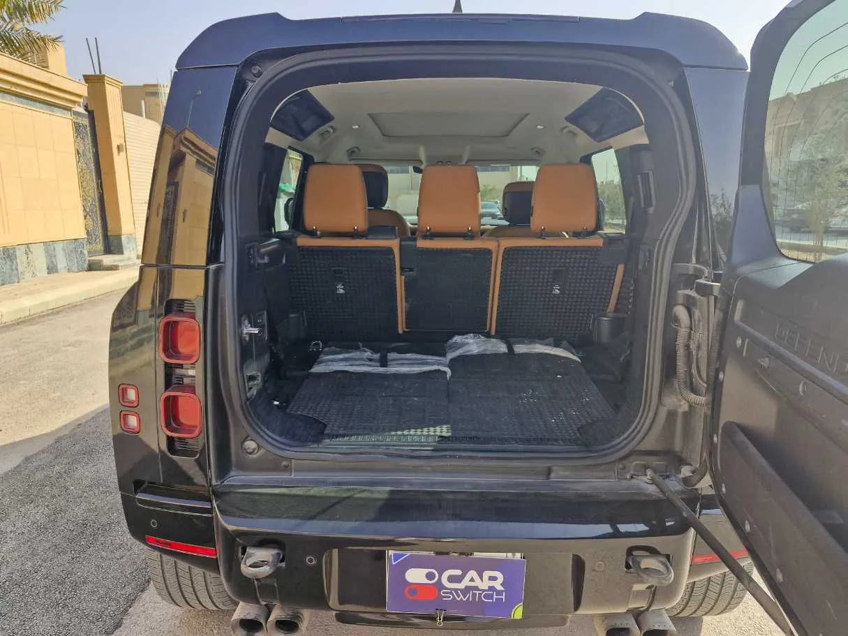 Car image 22