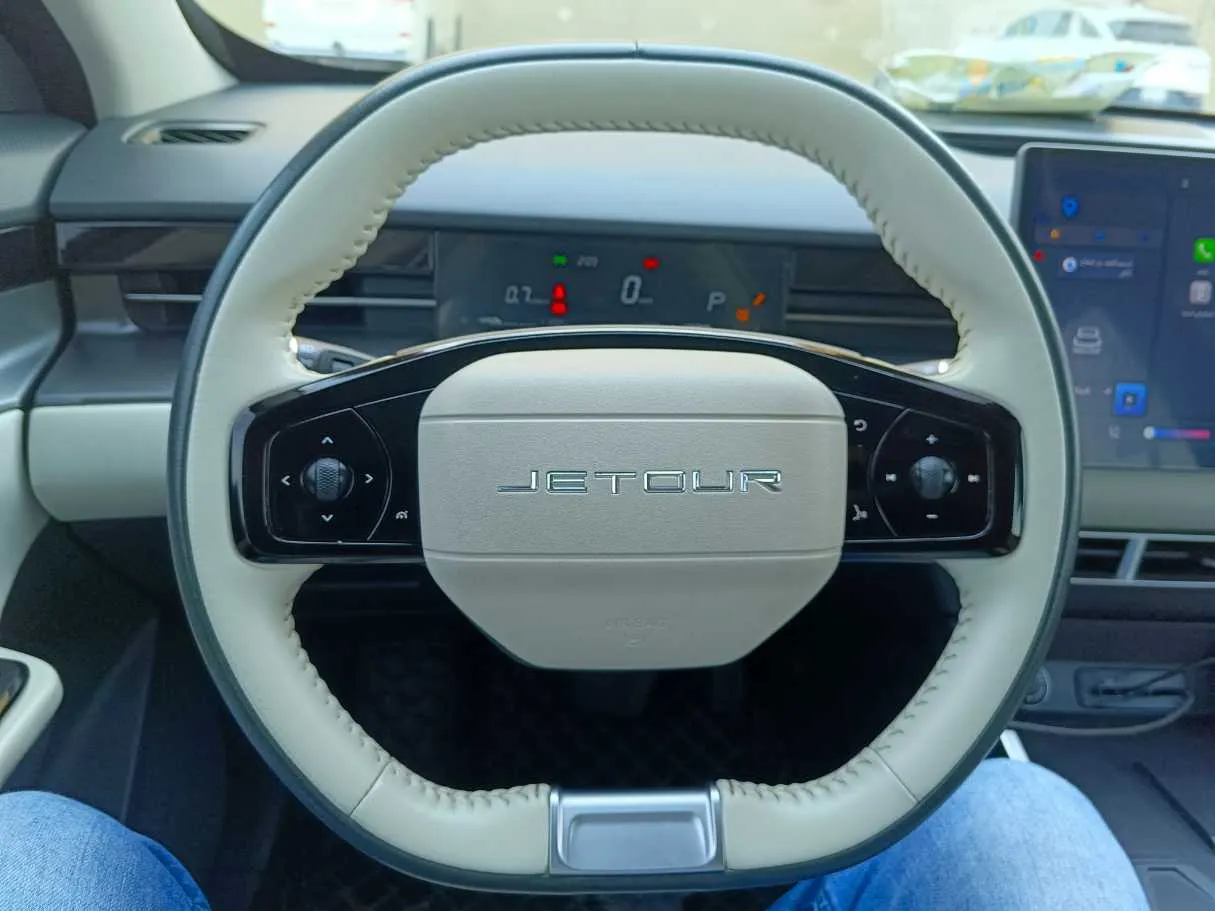 Car image 25