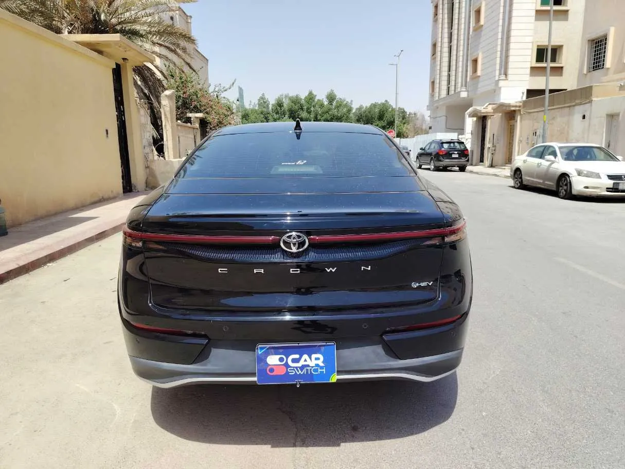 Car image 6