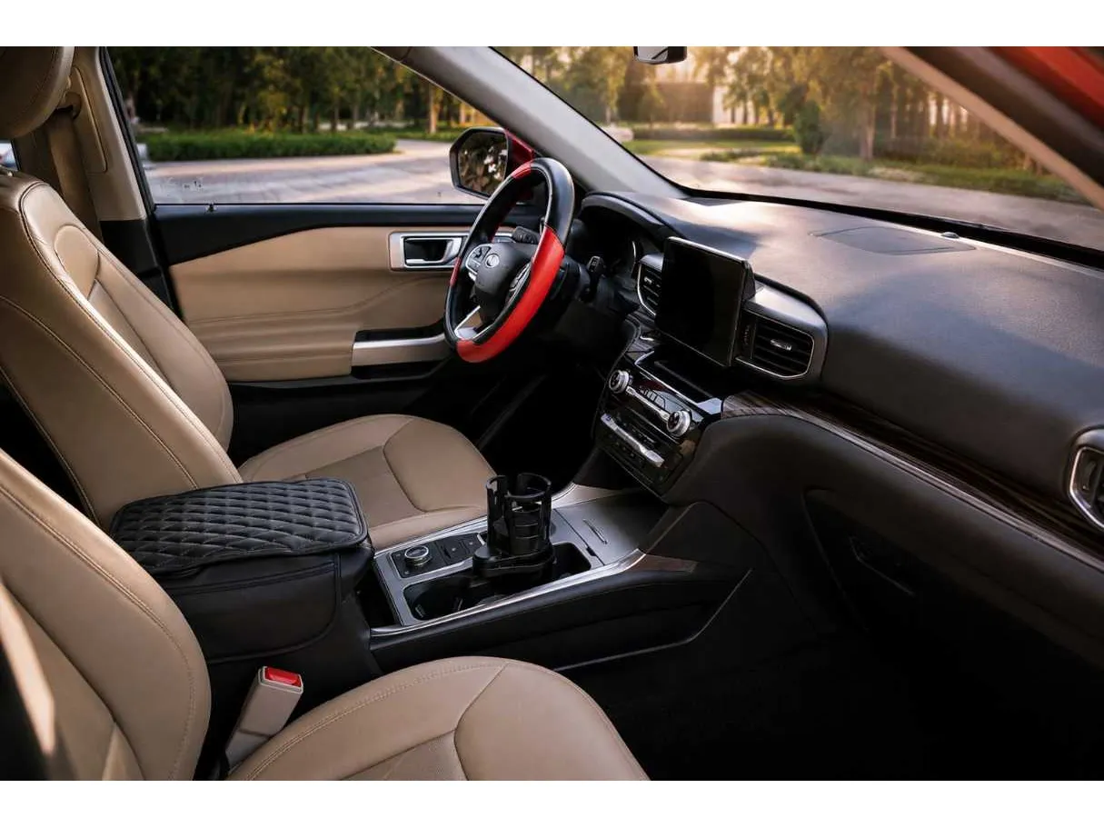 Car image 11
