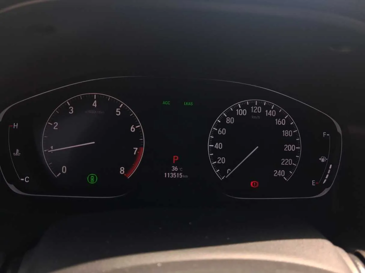 Car image 19