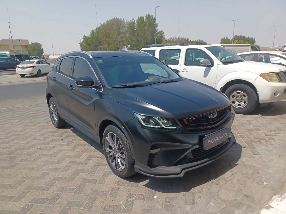 Car image 3
