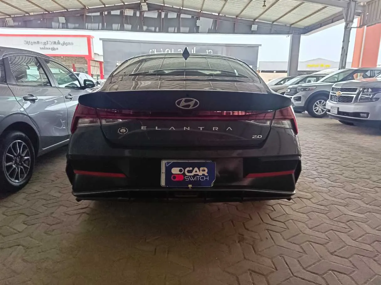 Car image 6