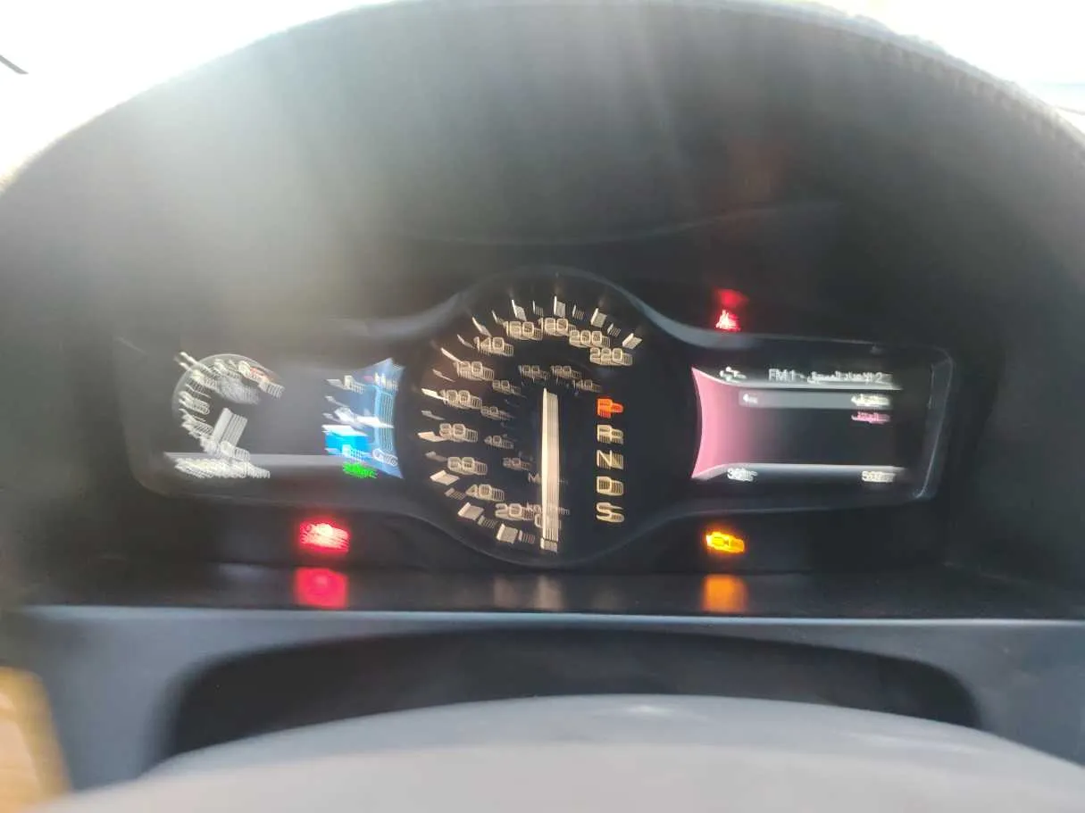 Car image 25