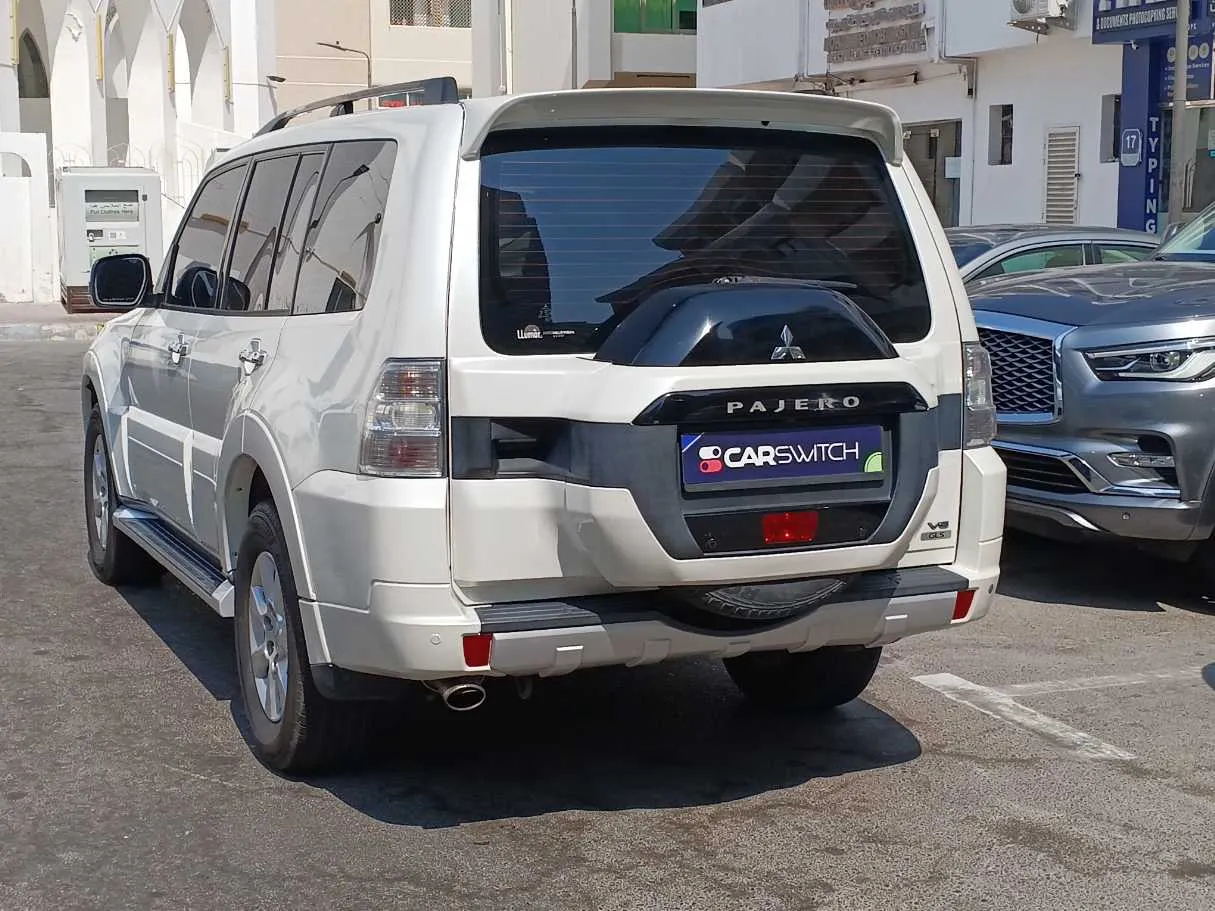 Car image 7