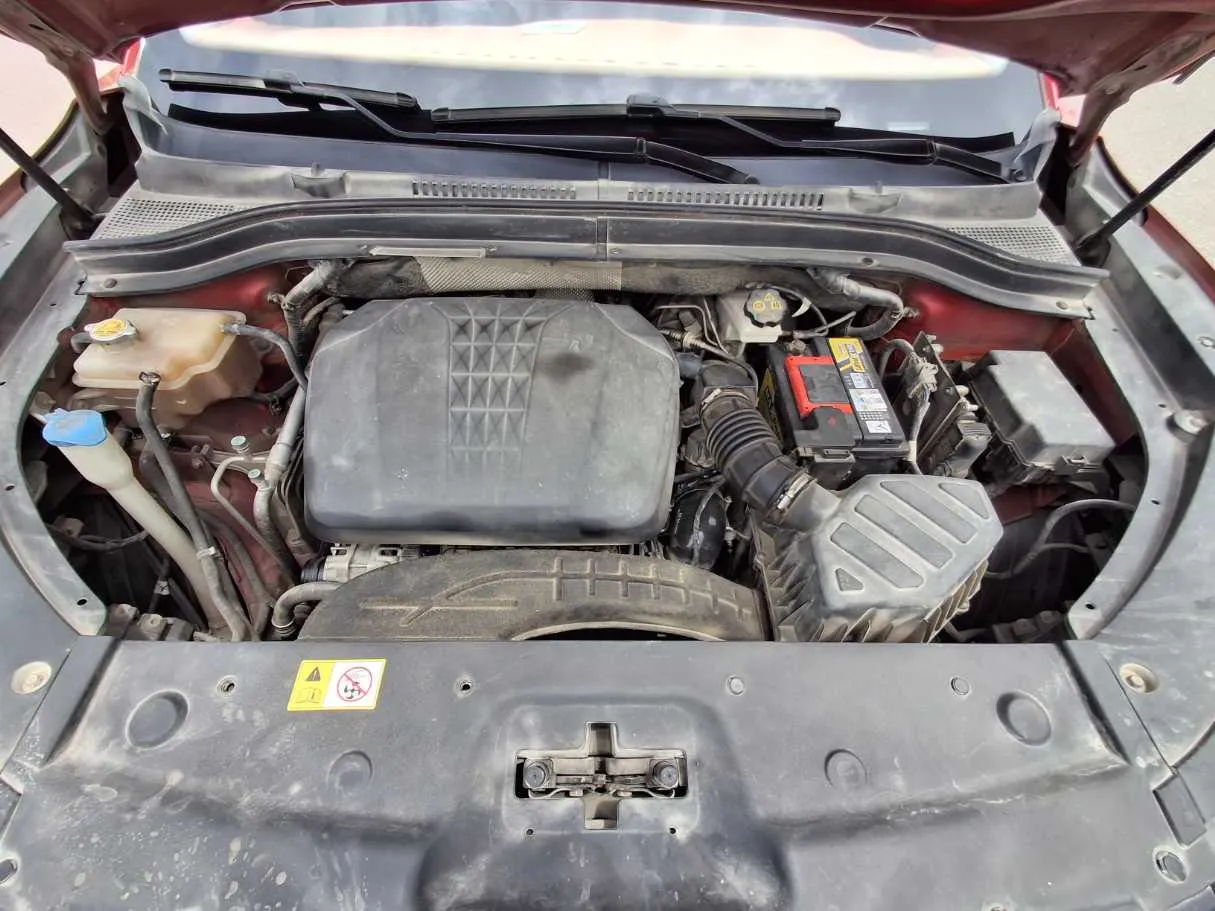 Car image 19