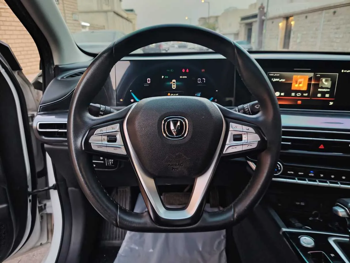 Car image 22