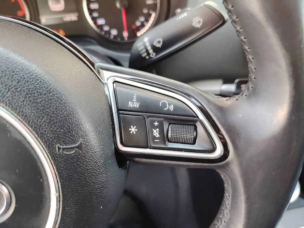 Car image 31