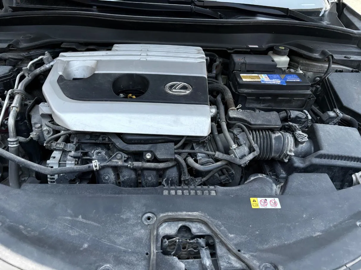 Car image 27