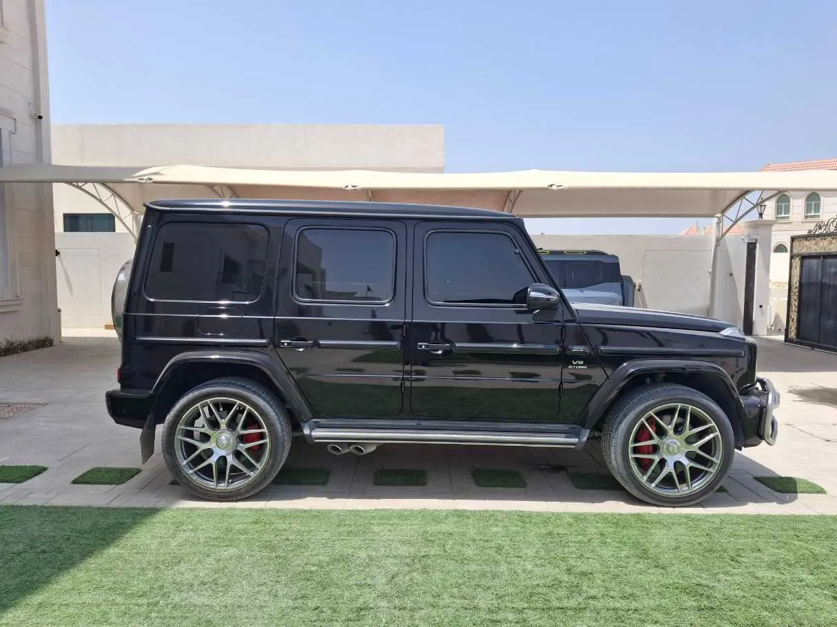 Car image 8