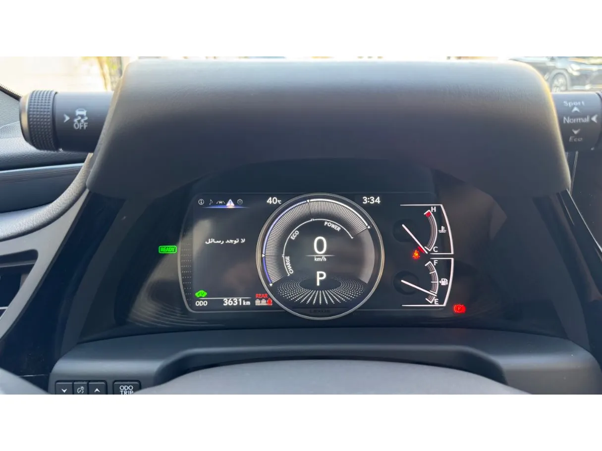 Car image 18