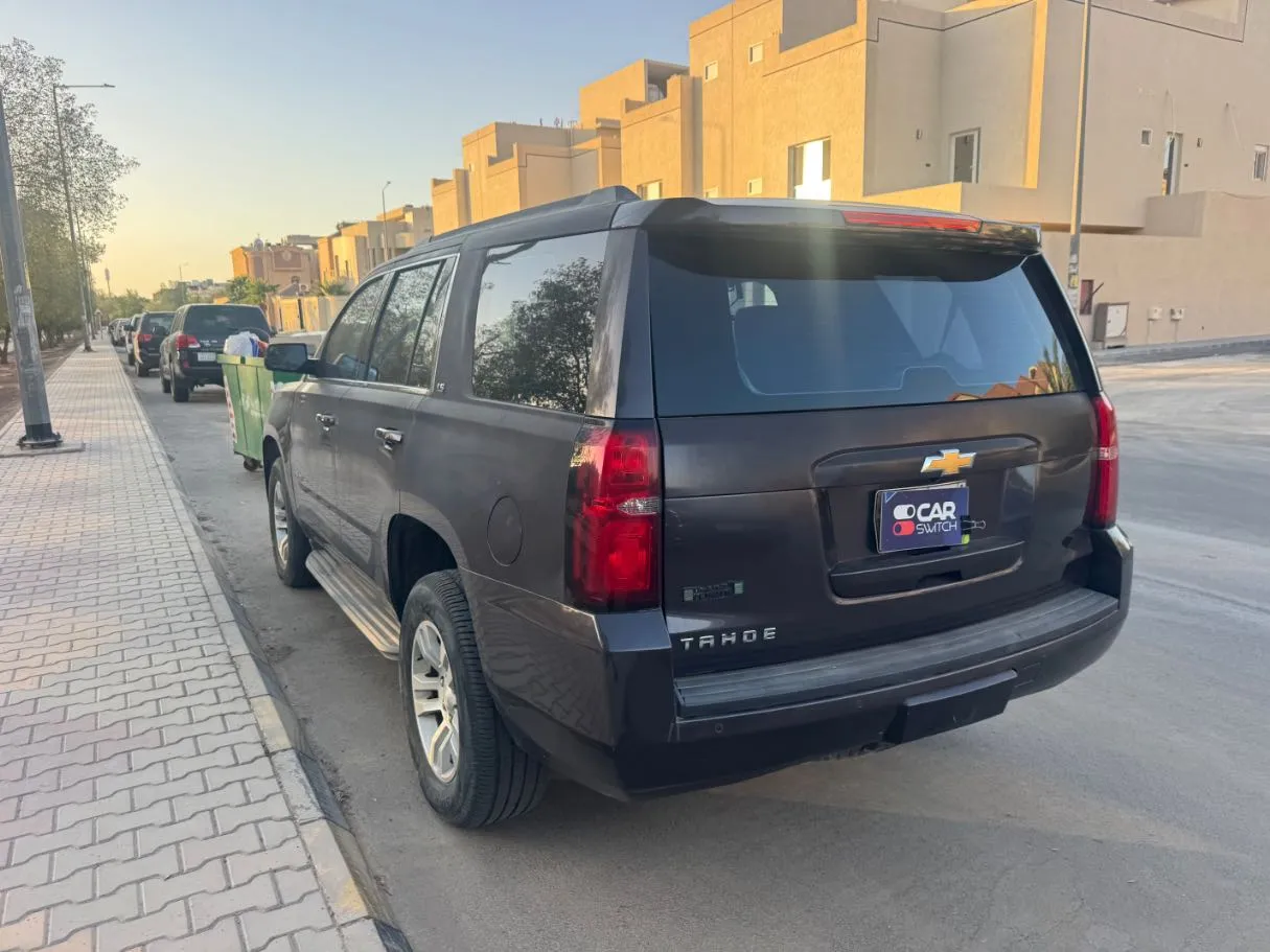 Car image 7
