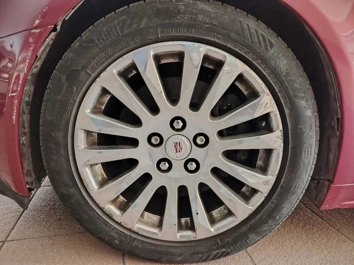 Car image 10