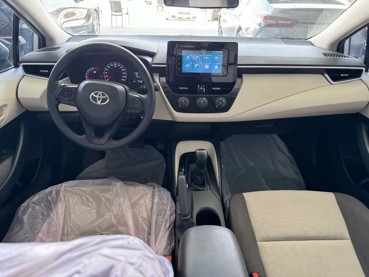 Car image 11