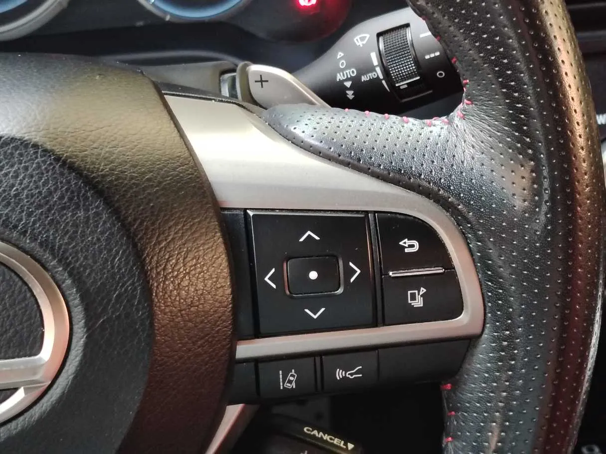 Car image 36