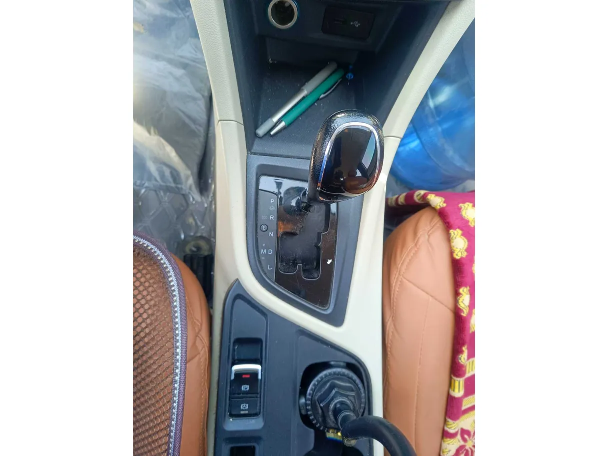 Car image 20