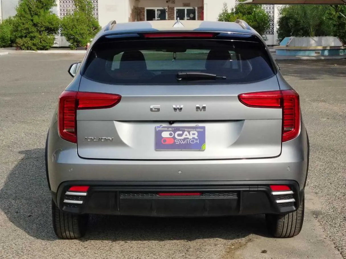 Car image 6